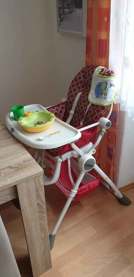 קרלובי וארי Laura'S Apartment מראה חיצוני תמונה